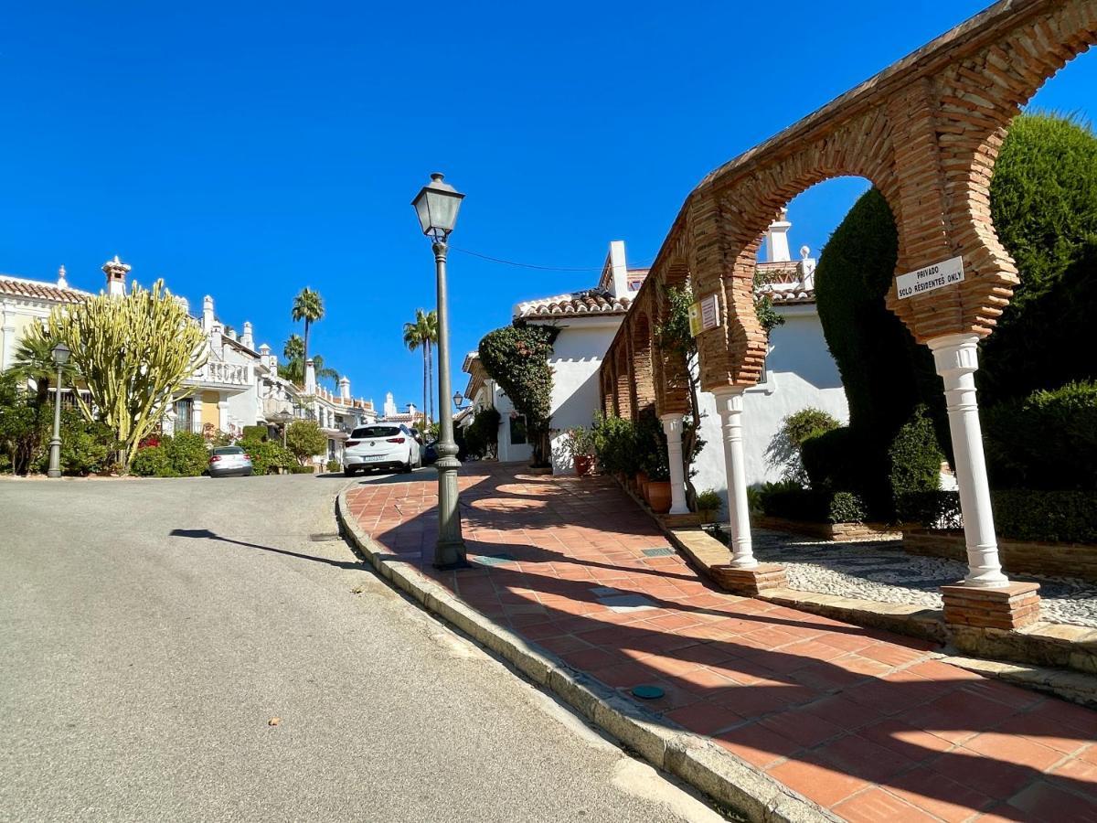 Semidetached Duplex Home At Puebla Aida, Mijas Golf With Pool, Golf And Sea Views Màlaga Exteriér fotografie